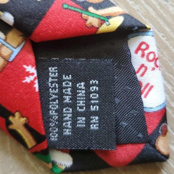 Hallmark Yule Tie Greetings by MMG necktie - Picture 5 of 5